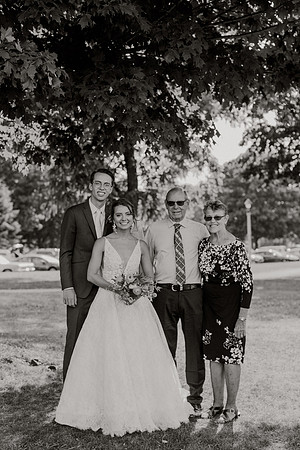 Alyssa-Sam-Wisneski-1412