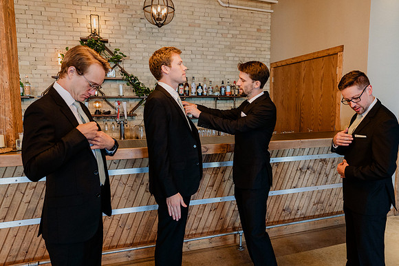 Hannah-Logan-Pruess-Wedding-1112