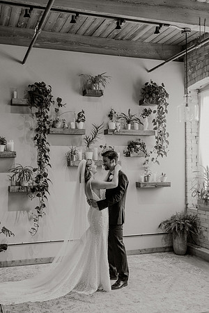 Hannah-Logan-Pruess-Wedding-1213