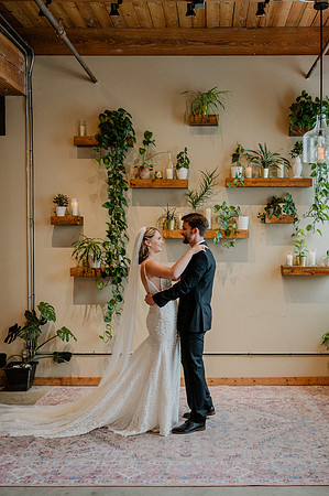 Hannah-Logan-Pruess-Wedding-1215
