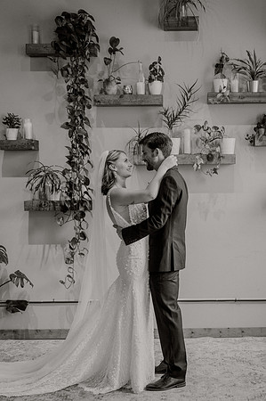 Hannah-Logan-Pruess-Wedding-1224