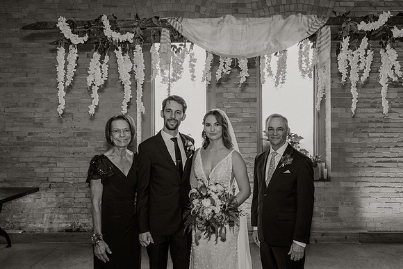Hannah-Logan-Pruess-Wedding-1574