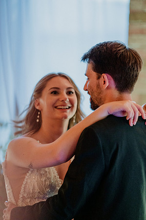 Hannah-Logan-Pruess-Wedding-2750