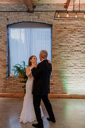 Hannah-Logan-Pruess-Wedding-2779