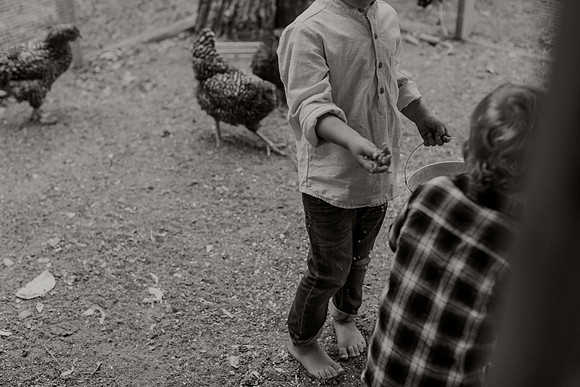Capra-Family-22-1006