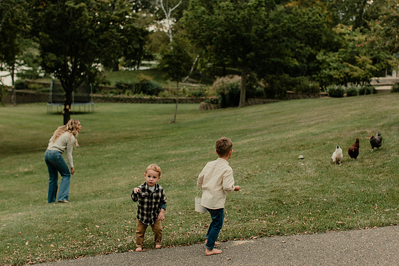 Capra-Family-22-1017