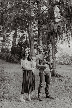 Brunette-Family-22-1017