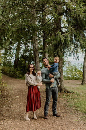 Brunette-Family-22-1018