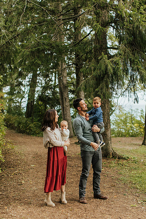 Brunette-Family-22-1016