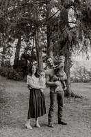 Brunette-Family-22-1019