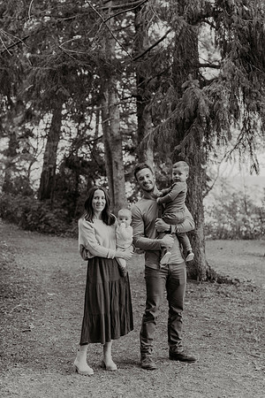 Brunette-Family-22-1019