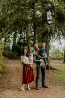 Brunette-Family-22-1020