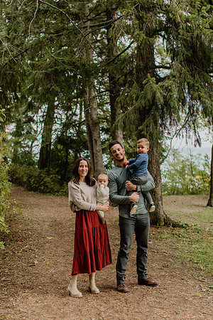 Brunette-Family-22-1020