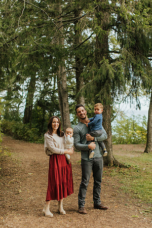 Brunette-Family-22-1025