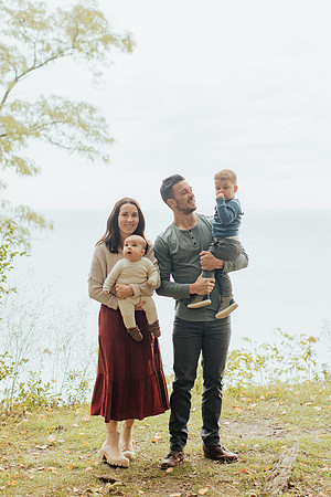 Brunette-Family-22-1081