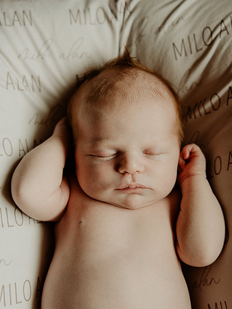 Milo-Newborns-1017