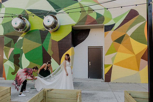 LauraH-TimB-Wedding-1079