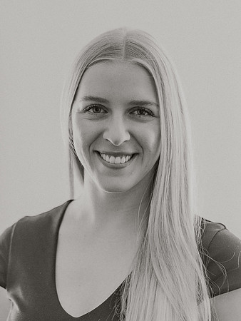 Laken-Headshot-1002