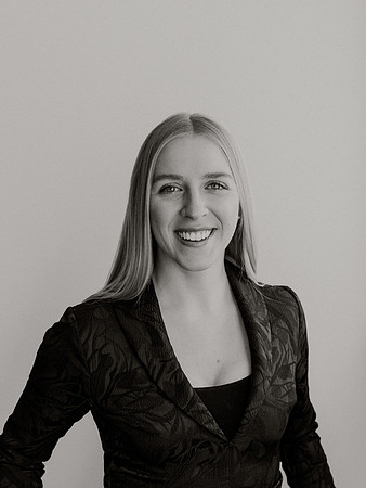 Laken-Headshot-1037