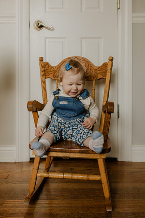 Zoe-silha-1year-1052