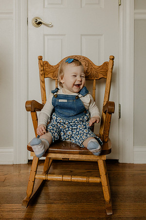 Zoe-silha-1year-1054