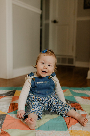 Zoe-silha-1year-1096