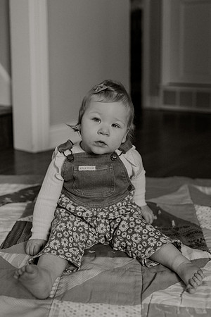 Zoe-silha-1year-1100