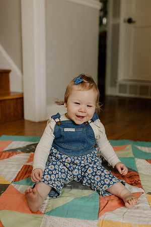 Zoe-silha-1year-1104