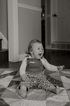 Zoe-silha-1year-1115