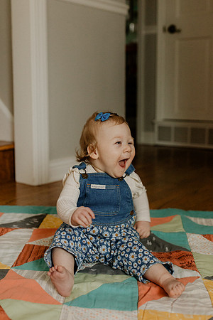 Zoe-silha-1year-1116