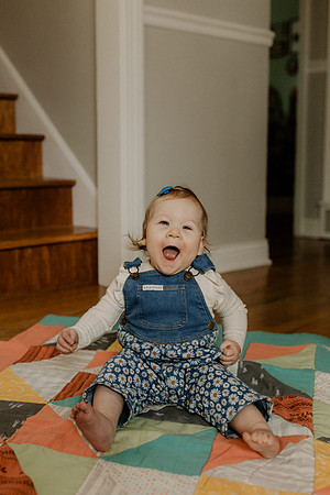 Zoe-silha-1year-1118