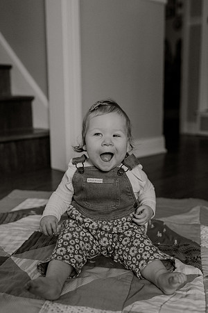 Zoe-silha-1year-1119