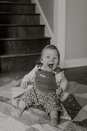 Zoe-silha-1year-1123