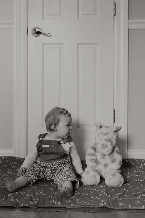 Zoe-silha-1year-1125