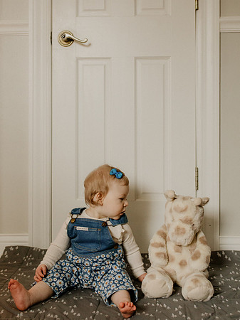 Zoe-silha-1year-1126