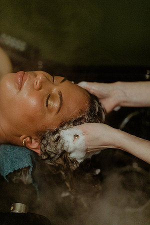 luna-lu-head-spa-model-3-1087