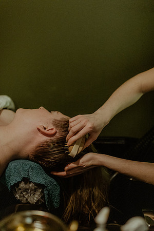 luna-lu-head-spa-model-4-1028