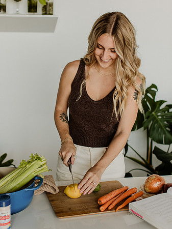 LM-Simple-Wellness-Co-1092