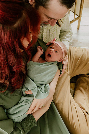 Rhiannon-Newborns-1130