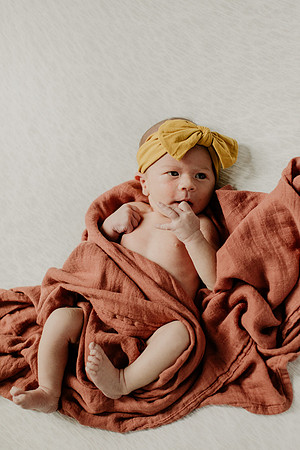Rhiannon-Newborns-1060