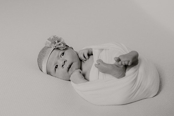 Rhiannon-Newborns-1021