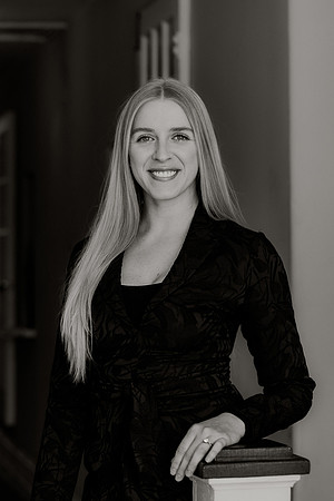 Laken-Headshot-1095