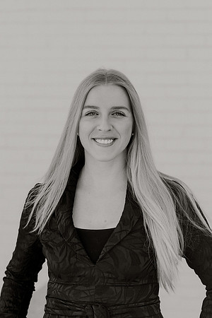 Laken-Headshot-1085