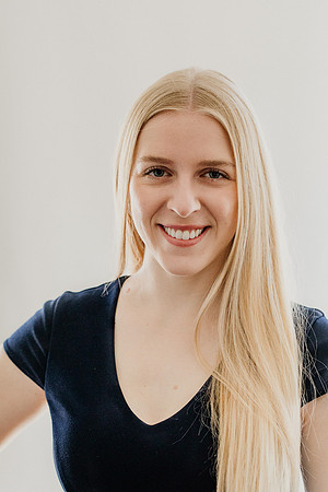 Laken-Headshot-1003