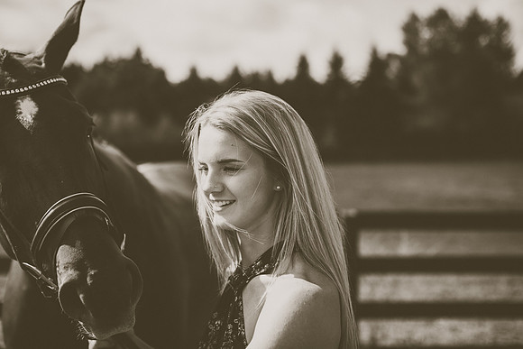 HeatherSeniors-1013