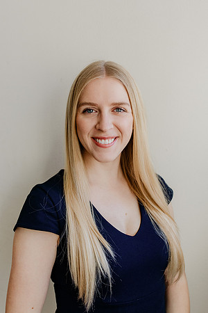 Laken-Headshot-1029