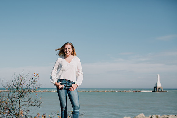Izzy2018-1025