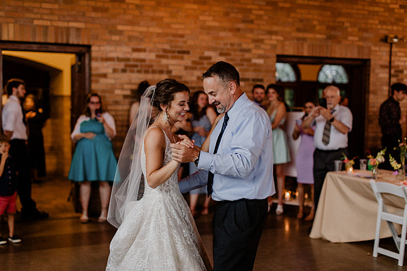 Alyssa-Sam-Wisneski-2103