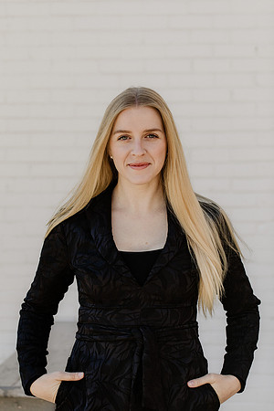 Laken-Headshot-1080