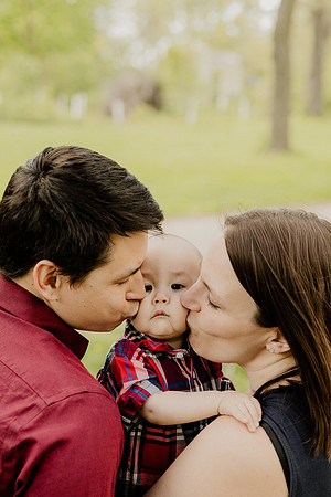 Chin-Family2024-1055